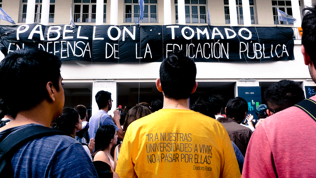 Autoridades y consejerxs de la FFyH se manifestaron respecto a la causa contra estudiantes procesadxs por la toma del Pabellón Argentina