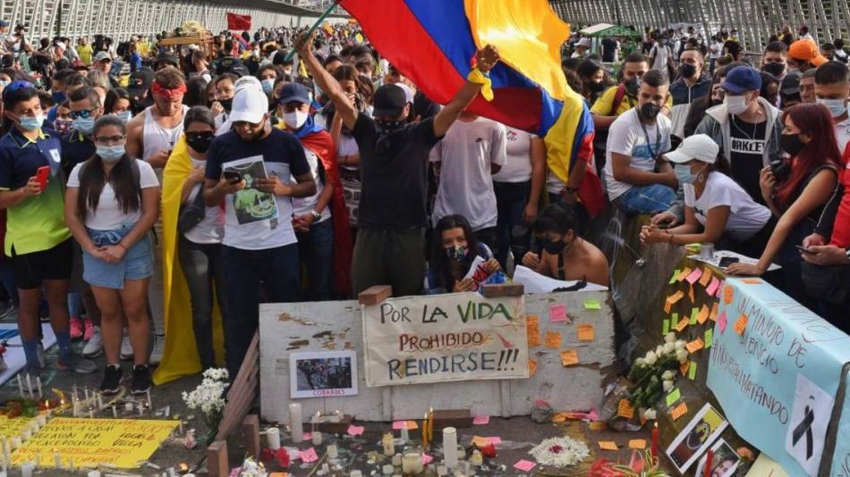 Repudio a la represión y la violación de derechos humanos en Colombia