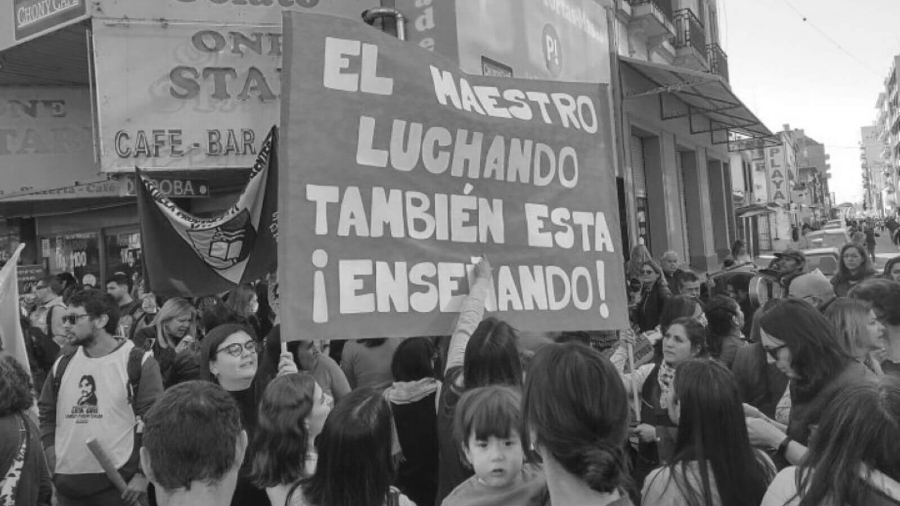 El Consejo Directivo de la FFyH apoyó la lucha de les docentes de Córdoba